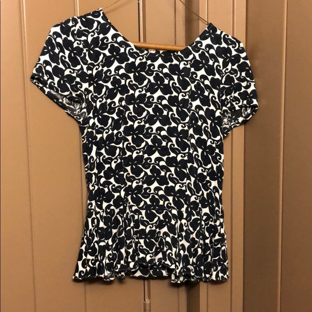 Fitted Anthropologie peplum top!